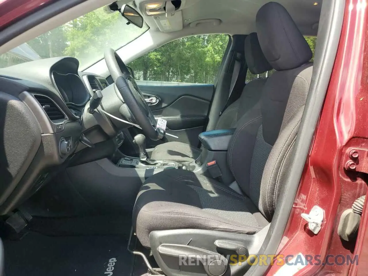 7 Photograph of a damaged car 1C4PJLCBXKD242672 JEEP GRAND CHER 2019