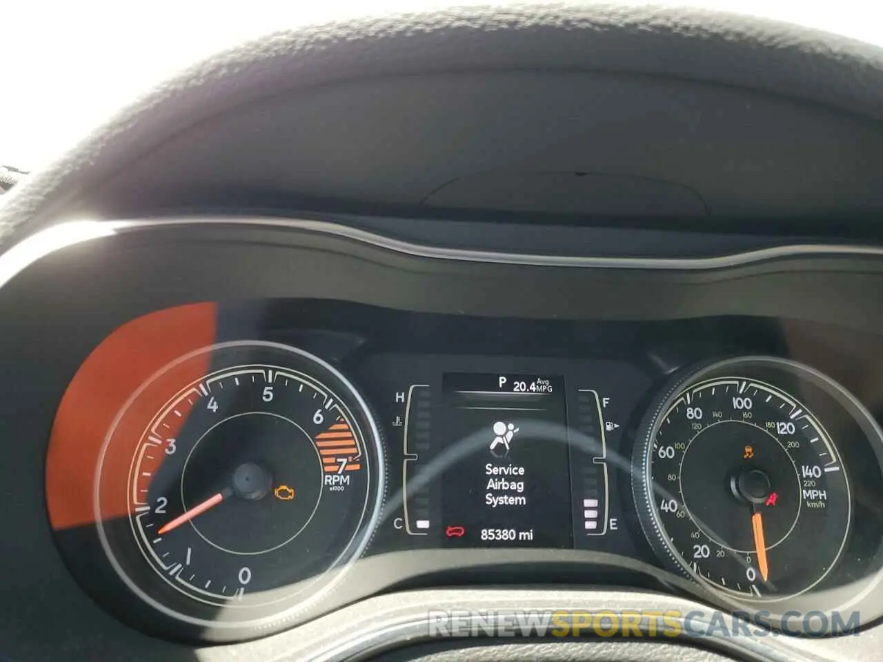 9 Photograph of a damaged car 1C4PJLCBXKD242803 JEEP GRAND CHER 2019