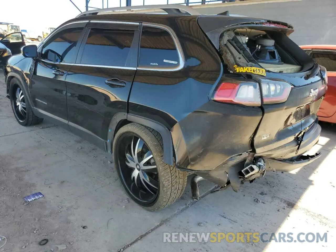 2 Photograph of a damaged car 1C4PJLCBXKD297560 JEEP GRAND CHER 2019