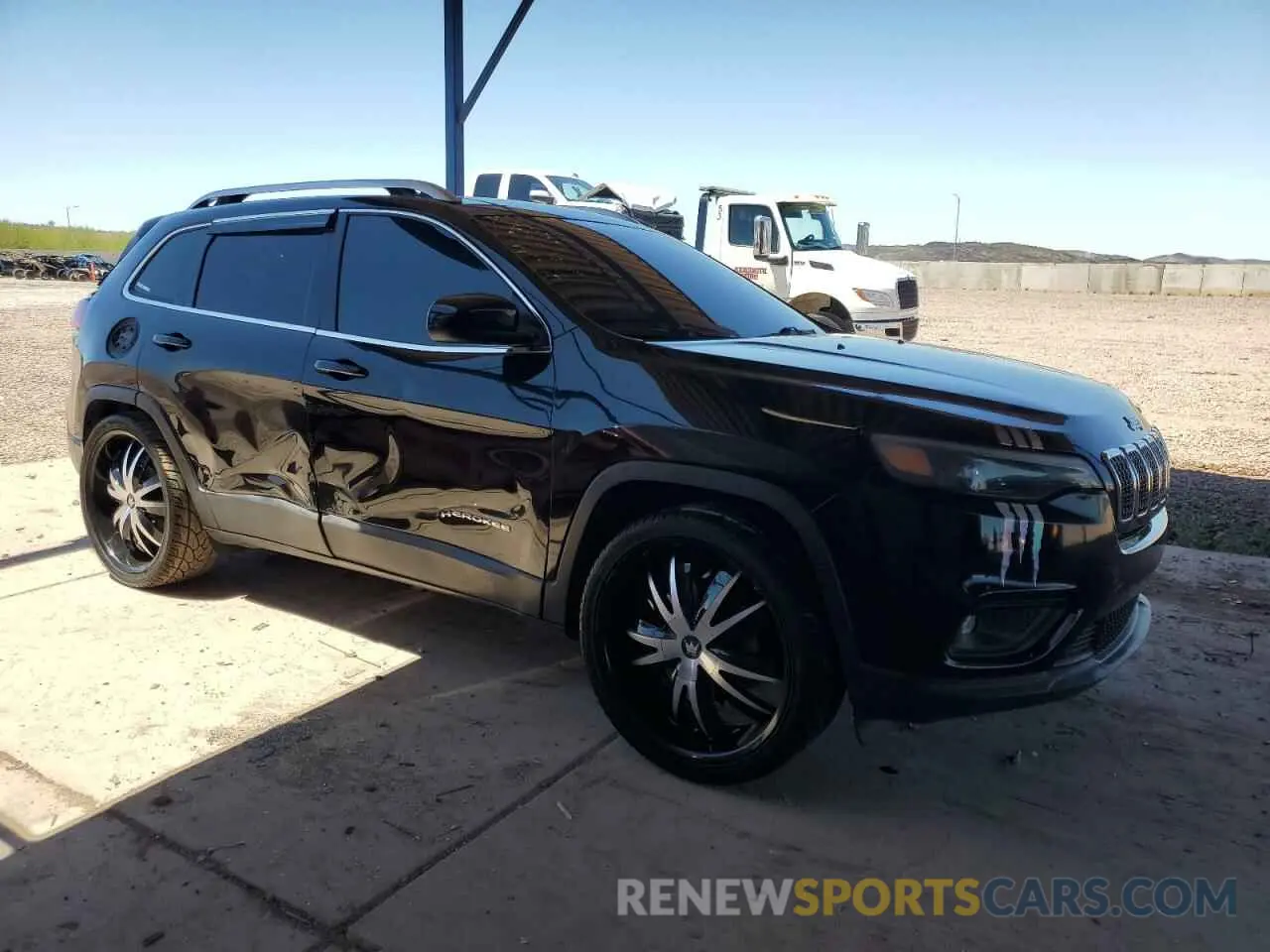 4 Photograph of a damaged car 1C4PJLCBXKD297560 JEEP GRAND CHER 2019