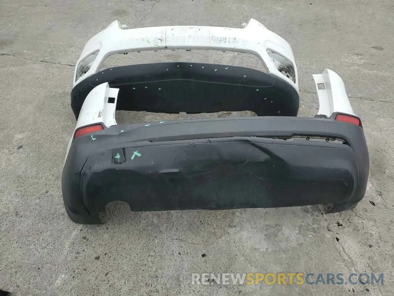 13 Photograph of a damaged car 1C4PJLCBXKD348507 JEEP GRAND CHER 2019