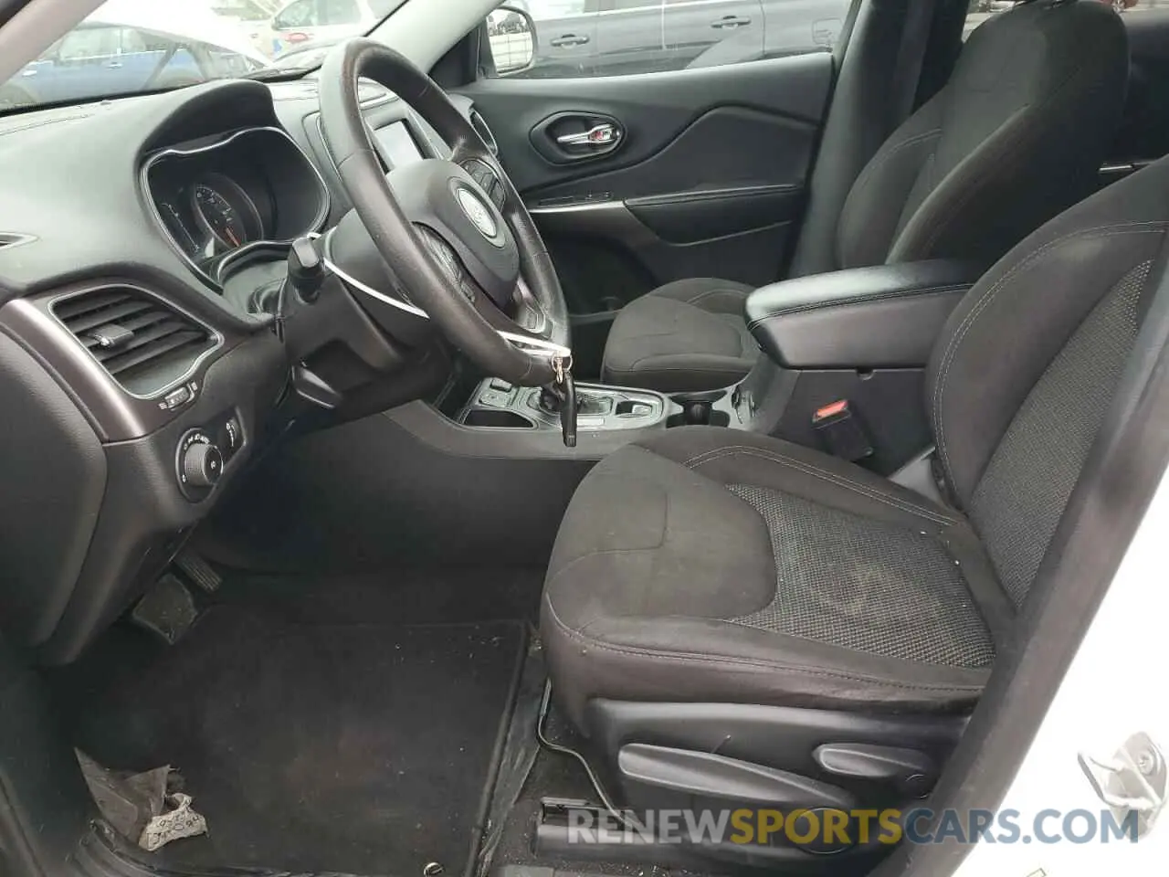 7 Photograph of a damaged car 1C4PJLCBXKD348507 JEEP GRAND CHER 2019