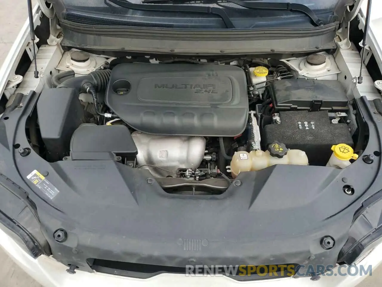 12 Photograph of a damaged car 1C4PJLCBXKD365999 JEEP GRAND CHER 2019