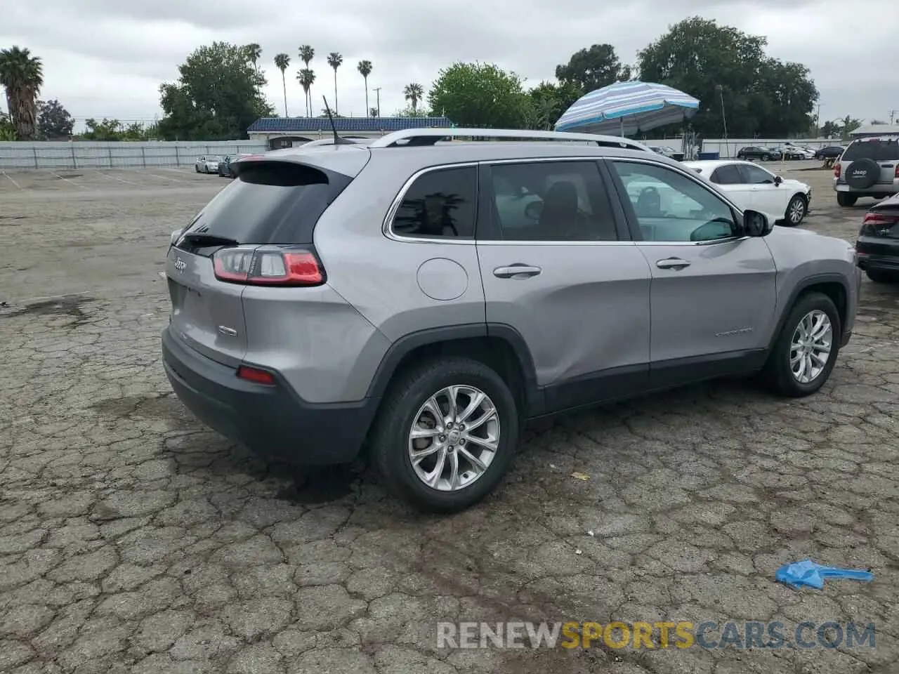 3 Photograph of a damaged car 1C4PJLCBXKD466542 JEEP GRAND CHER 2019