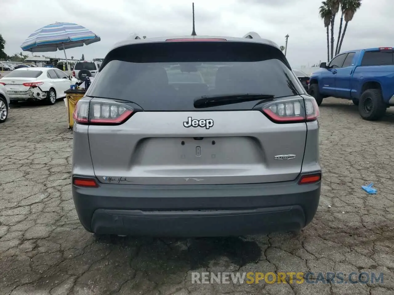 6 Photograph of a damaged car 1C4PJLCBXKD466542 JEEP GRAND CHER 2019