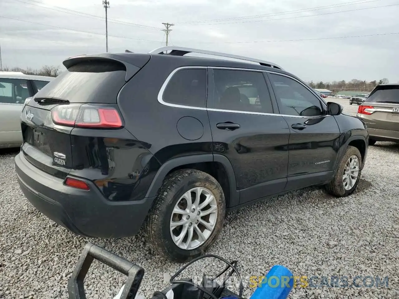 3 Photograph of a damaged car 1C4PJLCBXKD469893 JEEP GRAND CHER 2019