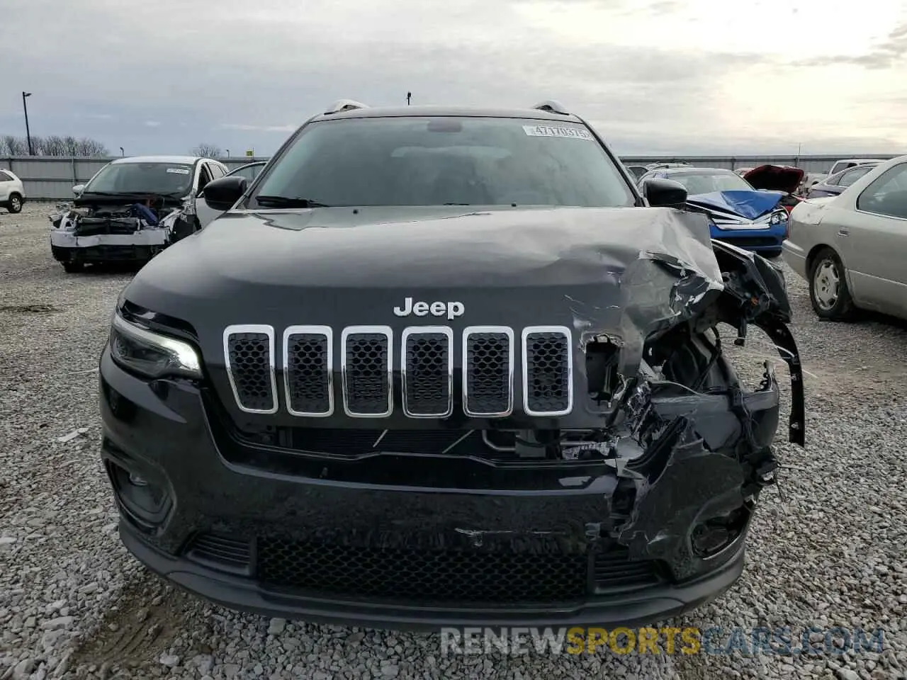 5 Photograph of a damaged car 1C4PJLCBXKD469893 JEEP GRAND CHER 2019