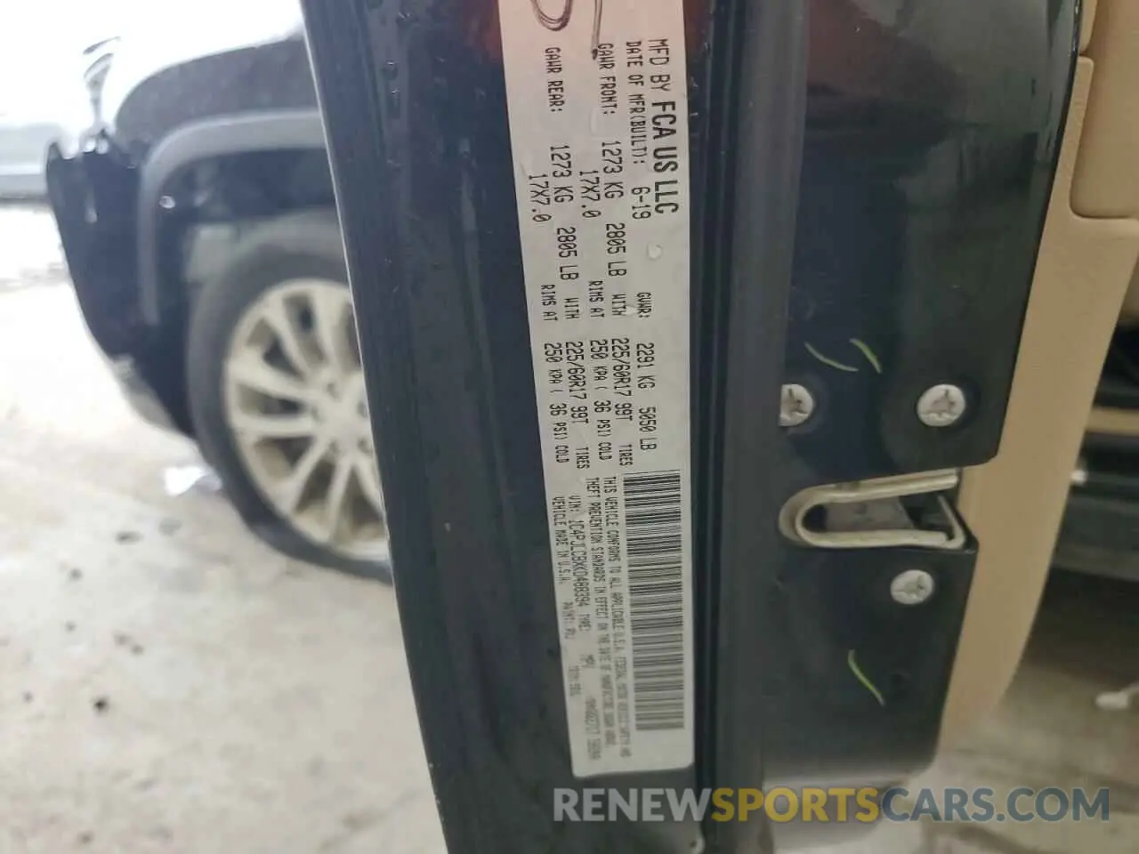 14 Photograph of a damaged car 1C4PJLCBXKD488394 JEEP GRAND CHER 2019