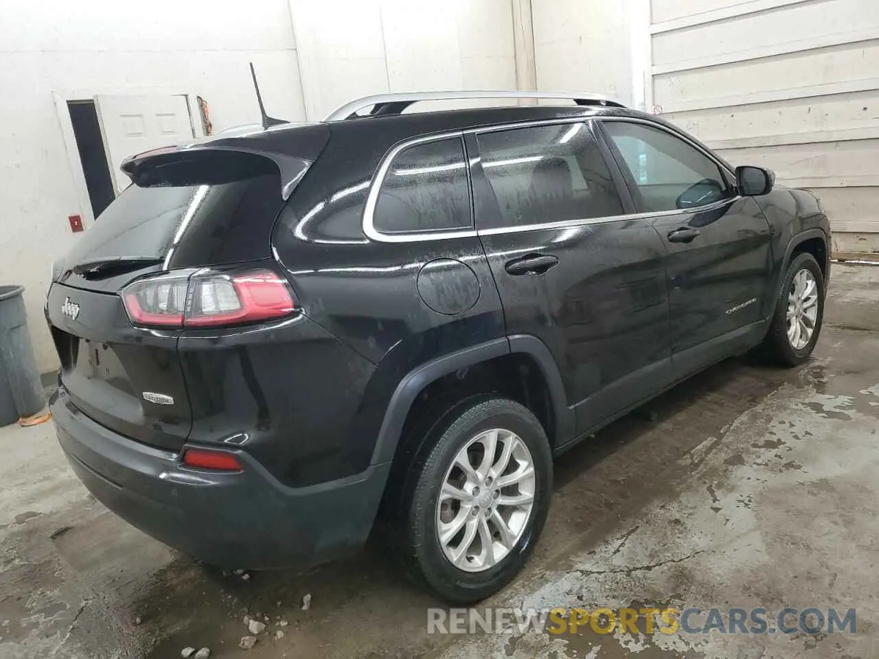 3 Photograph of a damaged car 1C4PJLCBXKD488394 JEEP GRAND CHER 2019