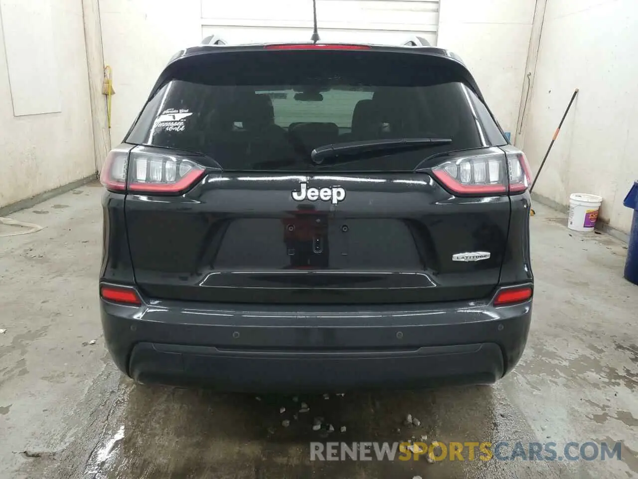 6 Photograph of a damaged car 1C4PJLCBXKD488394 JEEP GRAND CHER 2019