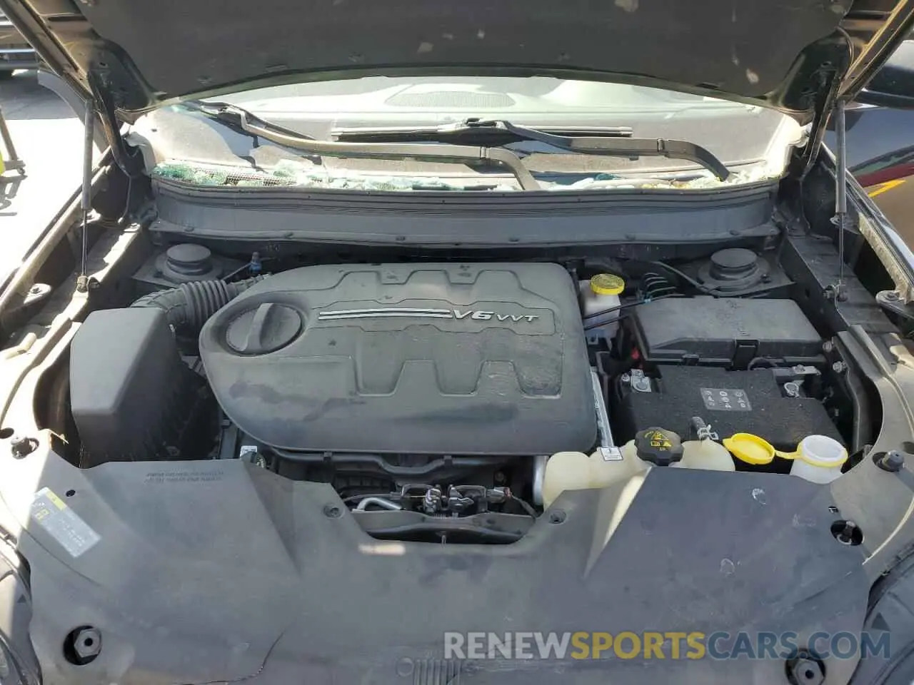 12 Photograph of a damaged car 1C4PJLCX0KD366879 JEEP GRAND CHER 2019