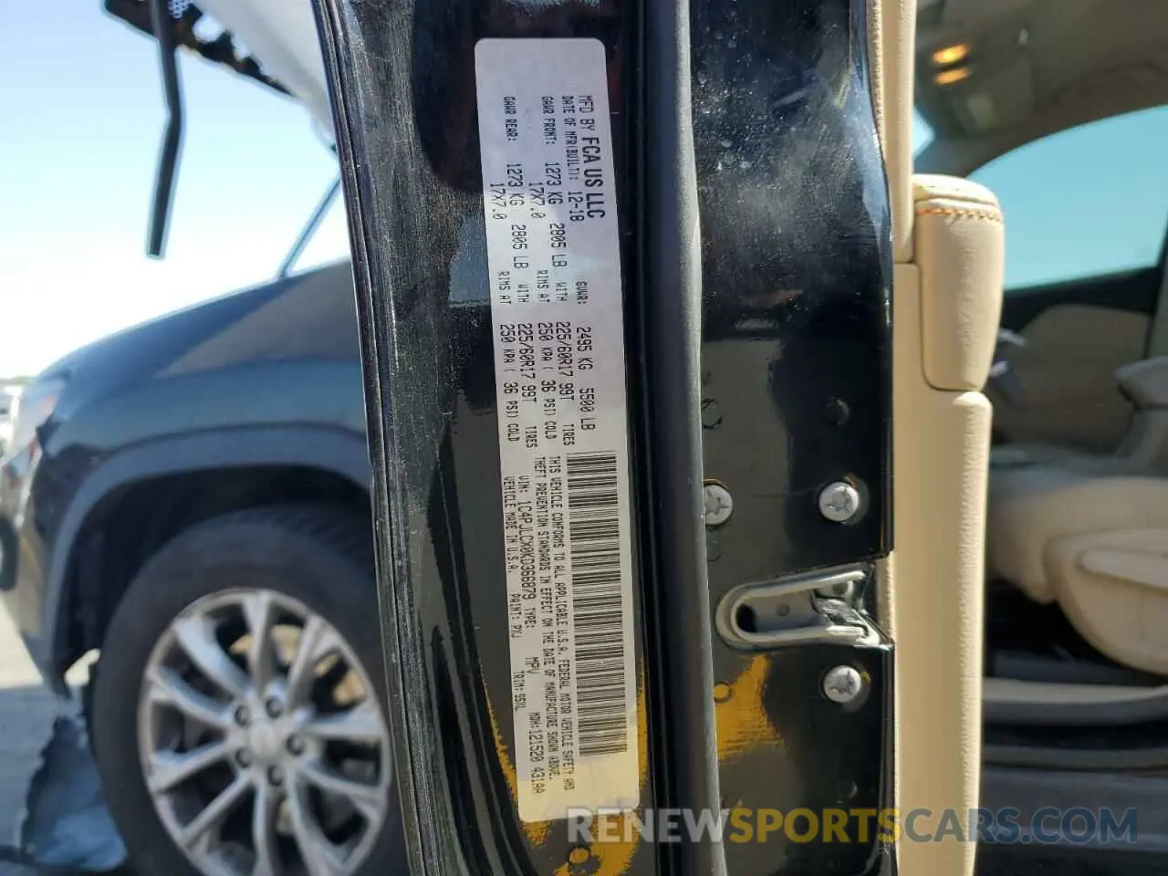 13 Photograph of a damaged car 1C4PJLCX0KD366879 JEEP GRAND CHER 2019