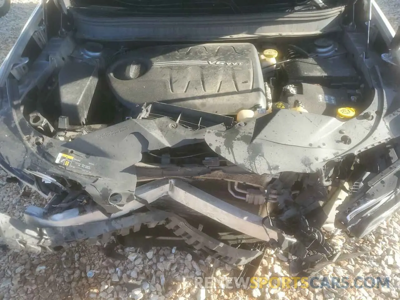 11 Photograph of a damaged car 1C4PJLCX4KD110812 JEEP GRAND CHER 2019