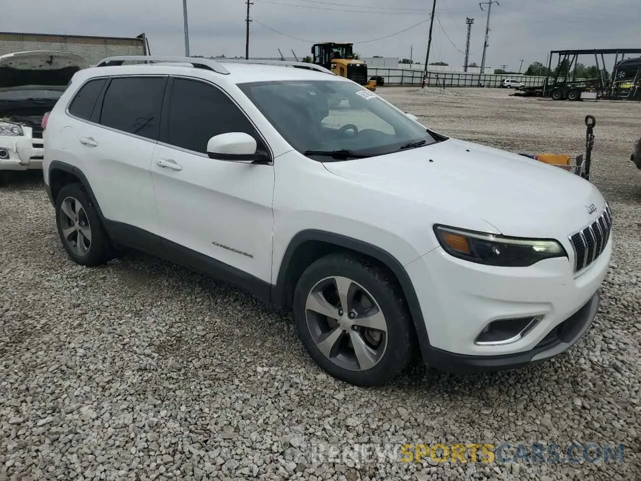 4 Photograph of a damaged car 1C4PJLDB0KD438585 JEEP GRAND CHER 2019
