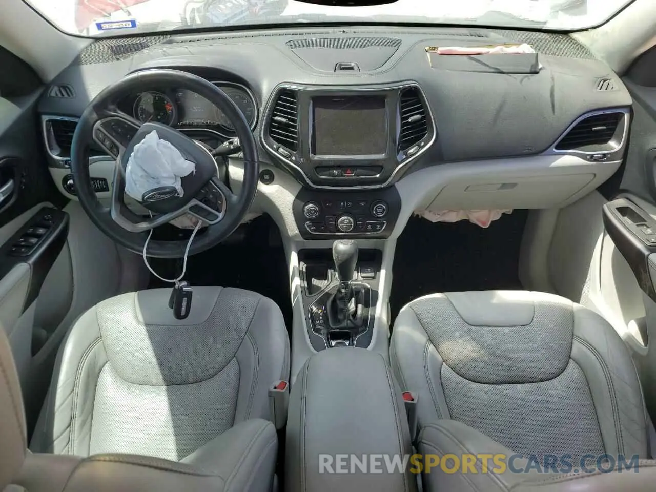 8 Photograph of a damaged car 1C4PJLDB1KD325504 JEEP GRAND CHER 2019