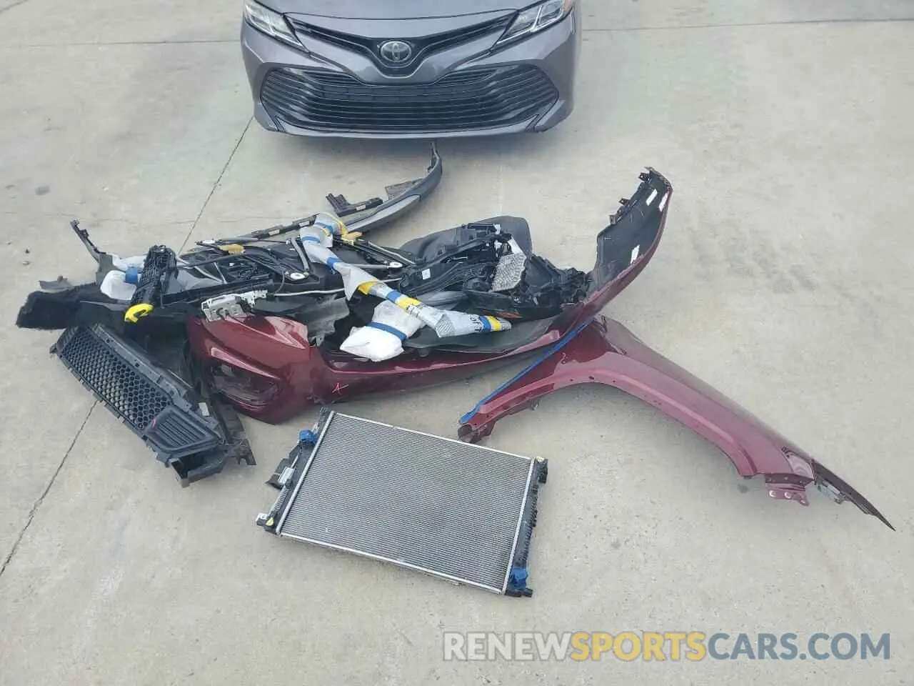 12 Photograph of a damaged car 1C4PJLDB1KD488377 JEEP GRAND CHER 2019