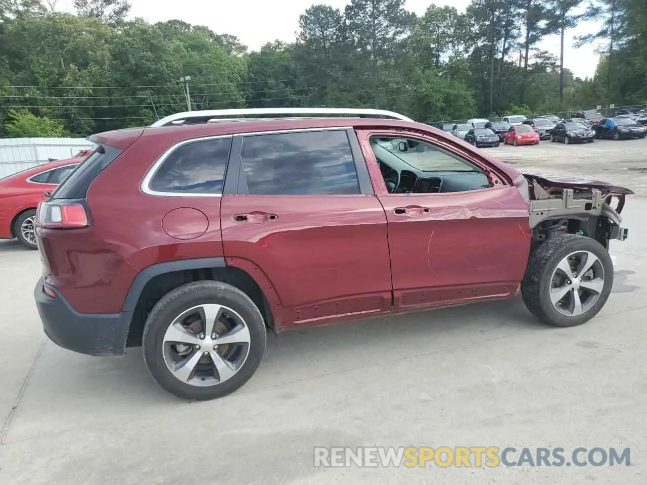 3 Photograph of a damaged car 1C4PJLDB1KD488377 JEEP GRAND CHER 2019