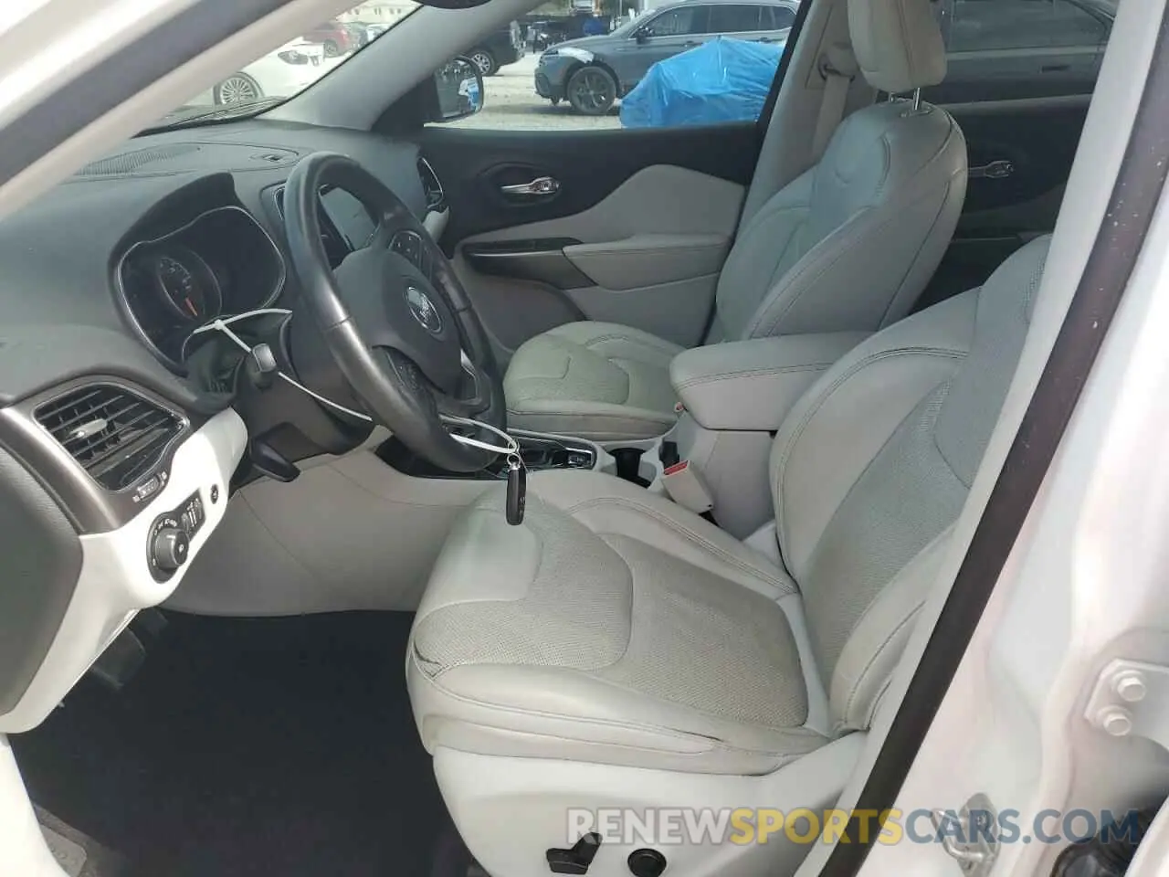 7 Photograph of a damaged car 1C4PJLDB2KD243426 JEEP GRAND CHER 2019