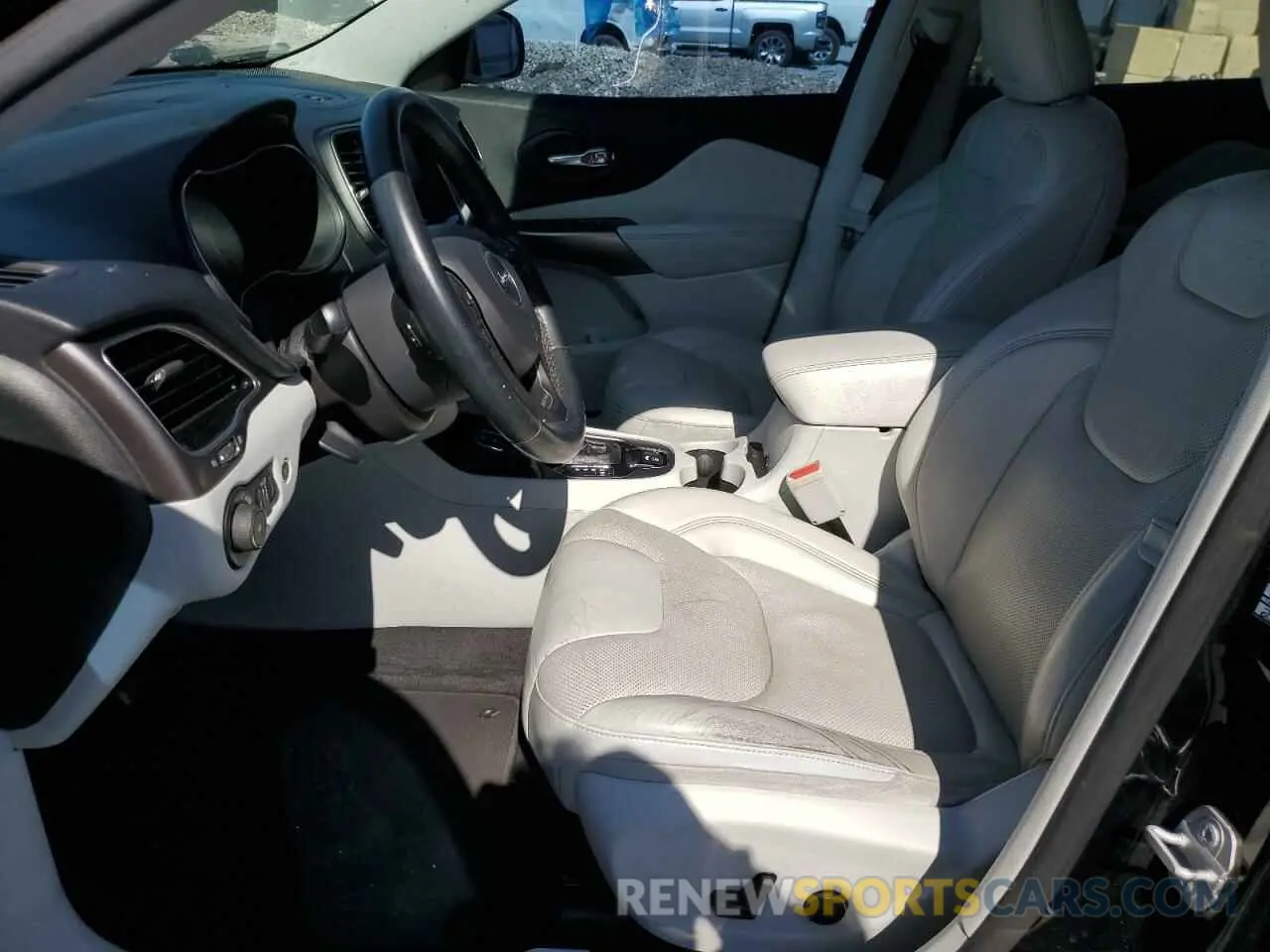 7 Photograph of a damaged car 1C4PJLDB2KD340920 JEEP GRAND CHER 2019