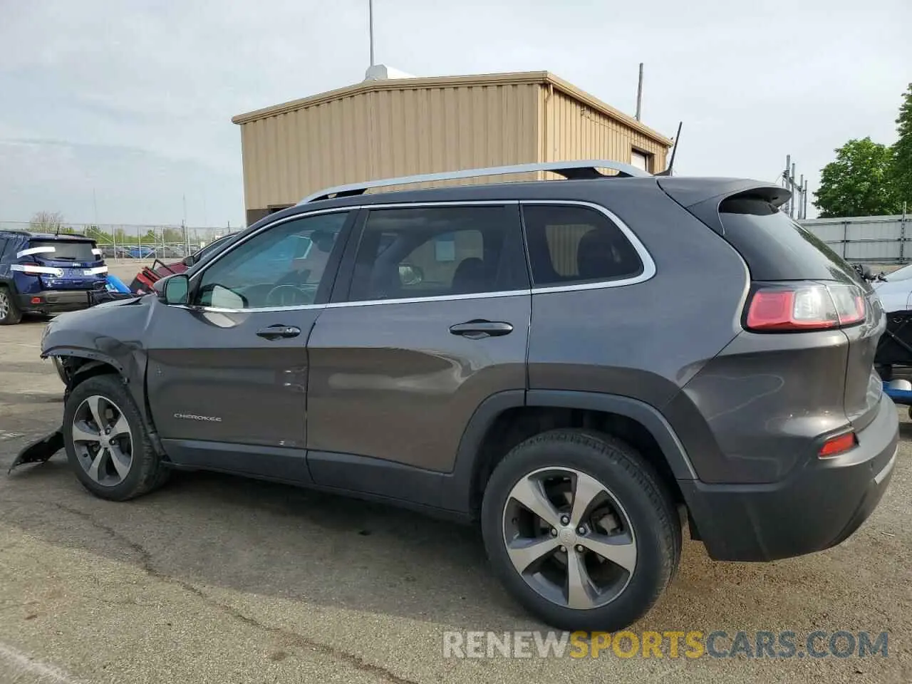 2 Photograph of a damaged car 1C4PJLDB2KD434103 JEEP GRAND CHER 2019