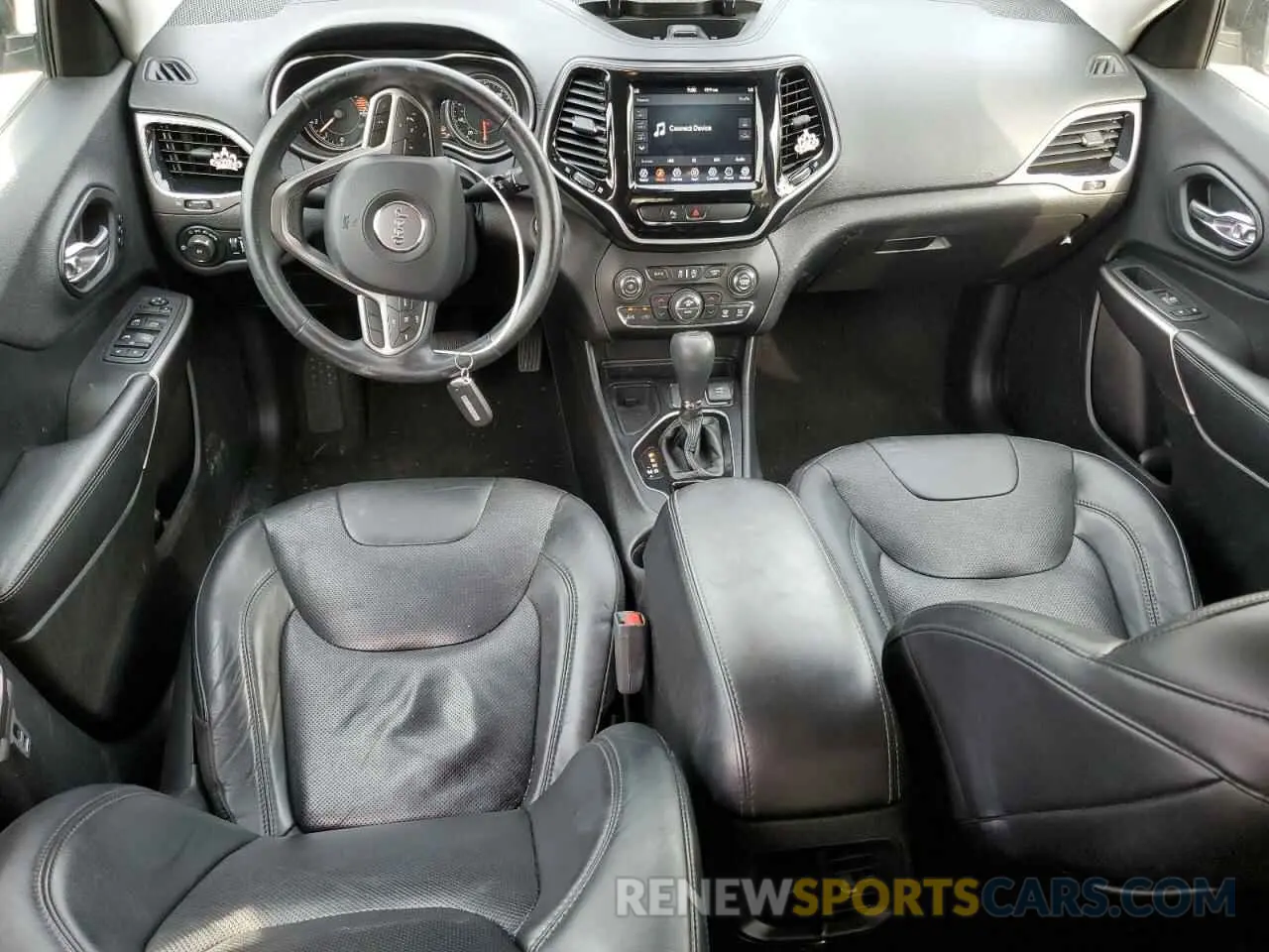 8 Photograph of a damaged car 1C4PJLDB2KD434103 JEEP GRAND CHER 2019