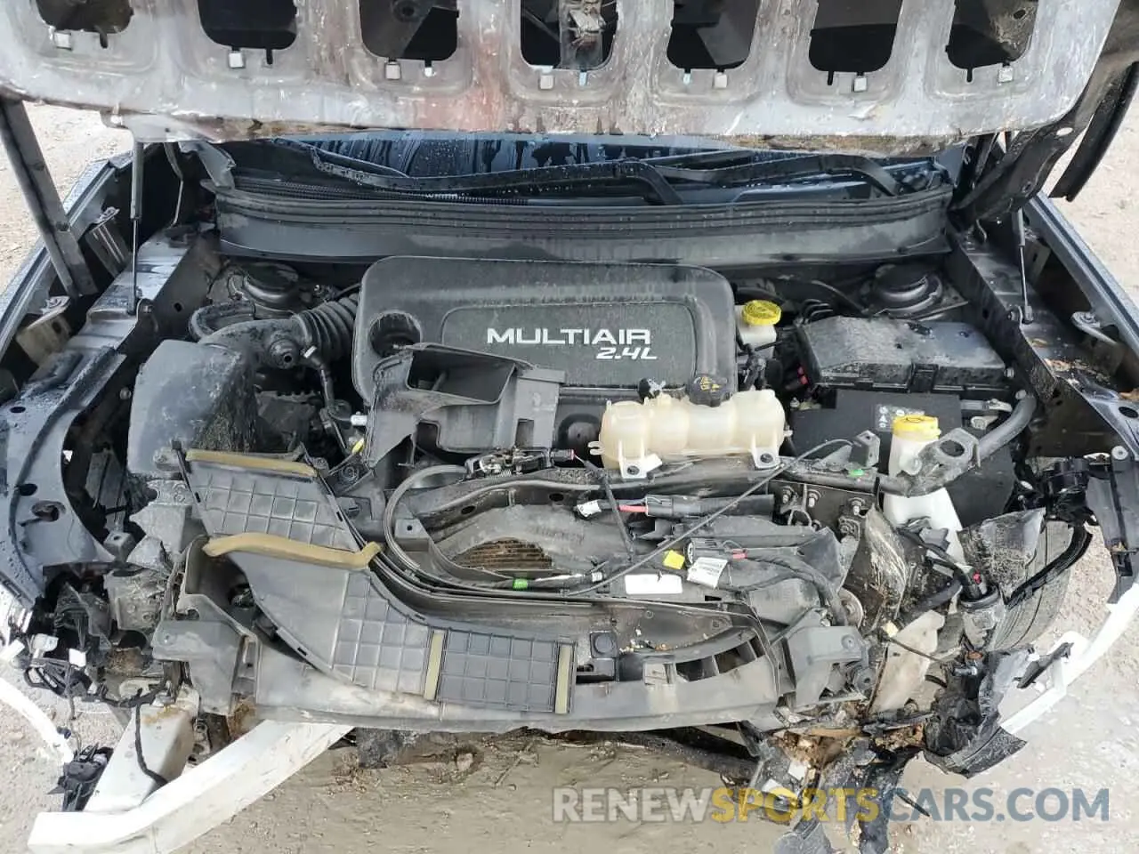 12 Photograph of a damaged car 1C4PJLDB4KD154098 JEEP GRAND CHER 2019