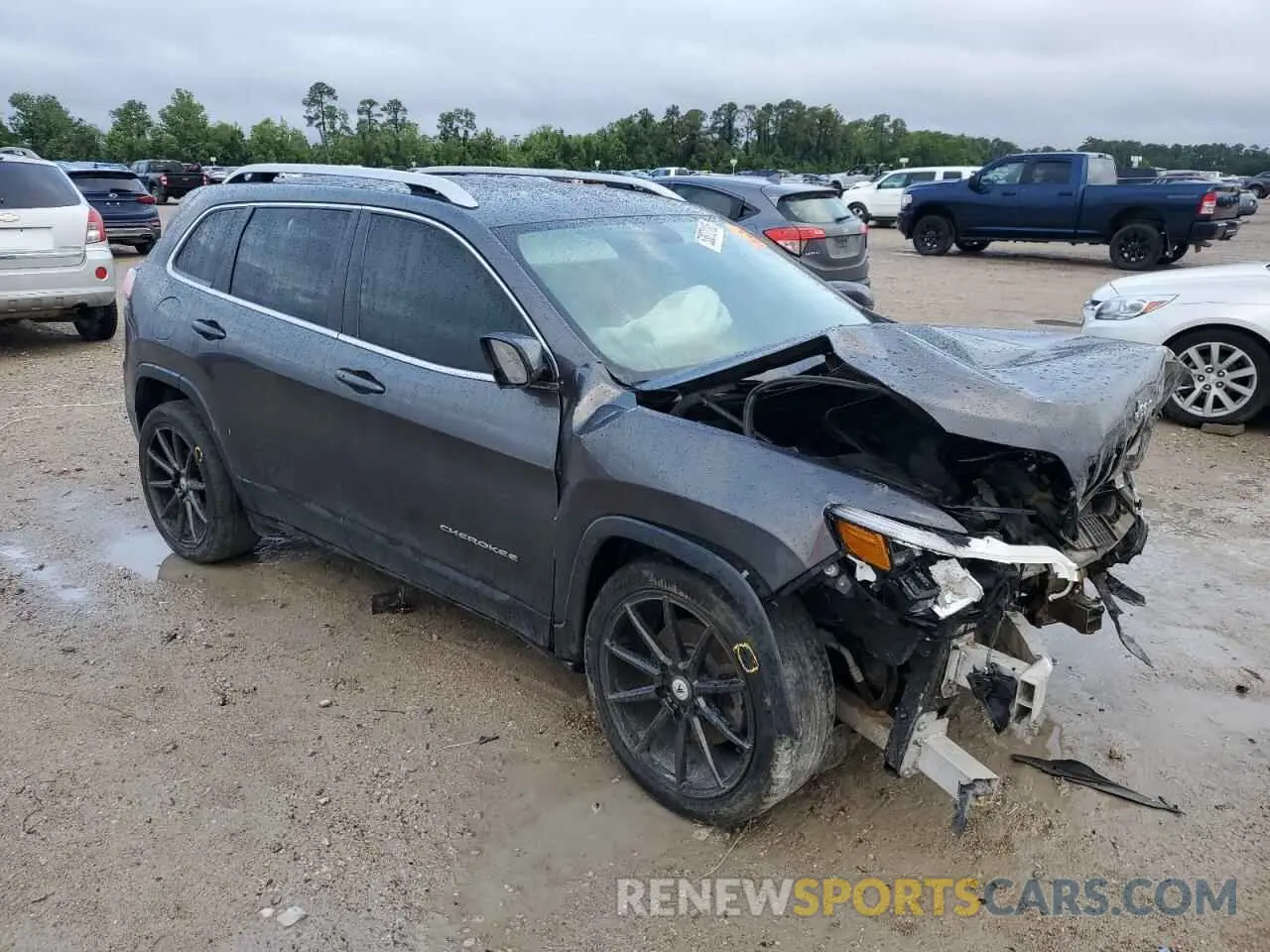 4 Photograph of a damaged car 1C4PJLDB4KD154098 JEEP GRAND CHER 2019