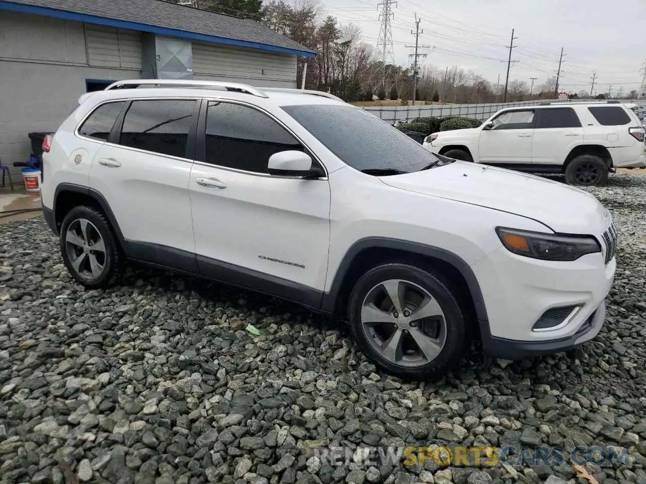 4 Photograph of a damaged car 1C4PJLDB4KD325321 JEEP GRAND CHER 2019