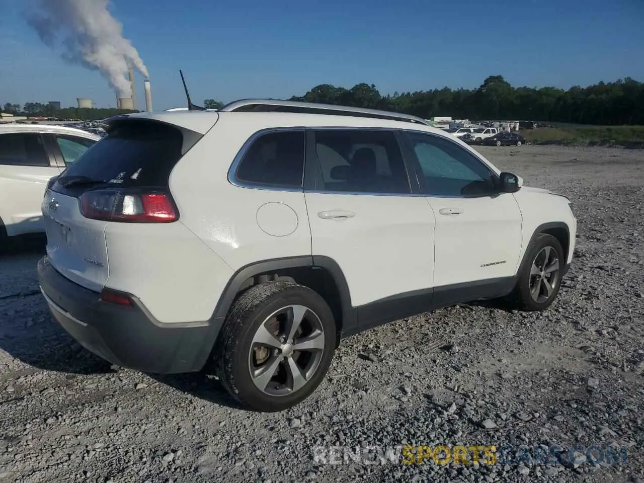 3 Photograph of a damaged car 1C4PJLDB4KD347822 JEEP GRAND CHER 2019