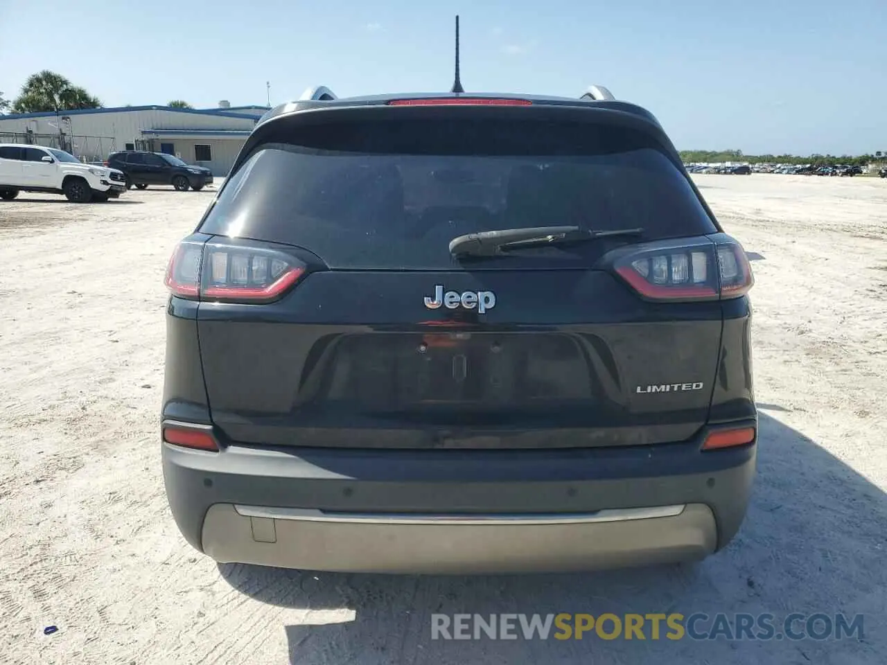 6 Photograph of a damaged car 1C4PJLDB4KD377418 JEEP GRAND CHER 2019