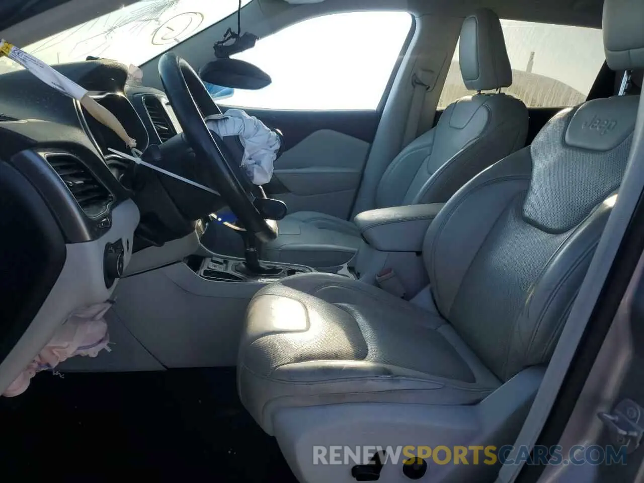 7 Photograph of a damaged car 1C4PJLDB5KD164686 JEEP GRAND CHER 2019