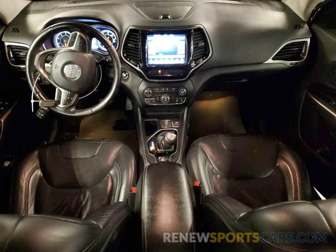 8 Photograph of a damaged car 1C4PJLDB5KD387178 JEEP GRAND CHER 2019