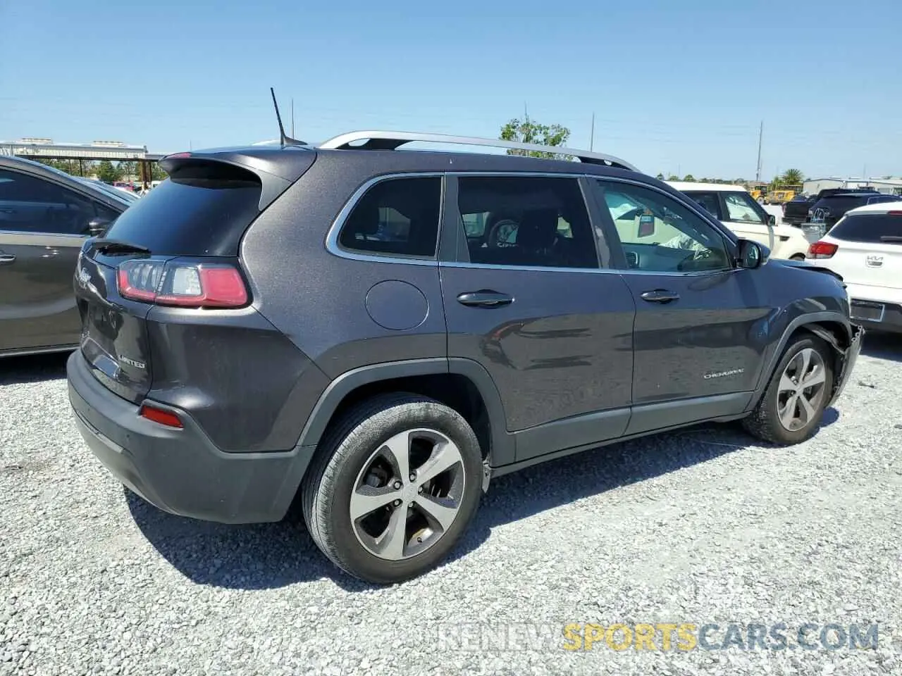 3 Photograph of a damaged car 1C4PJLDB5KD488351 JEEP GRAND CHER 2019