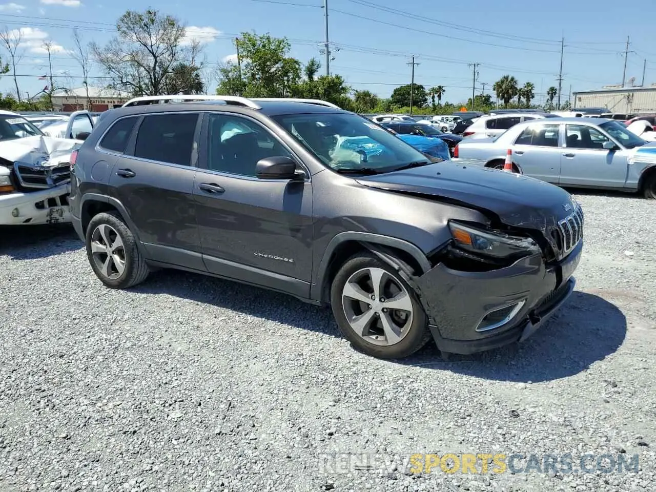4 Photograph of a damaged car 1C4PJLDB5KD488351 JEEP GRAND CHER 2019