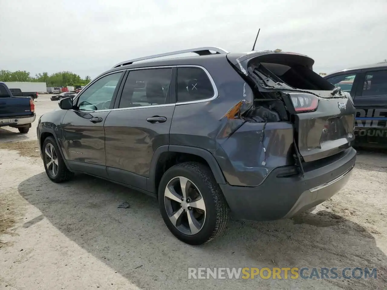 2 Photograph of a damaged car 1C4PJLDB6KD300369 JEEP GRAND CHER 2019