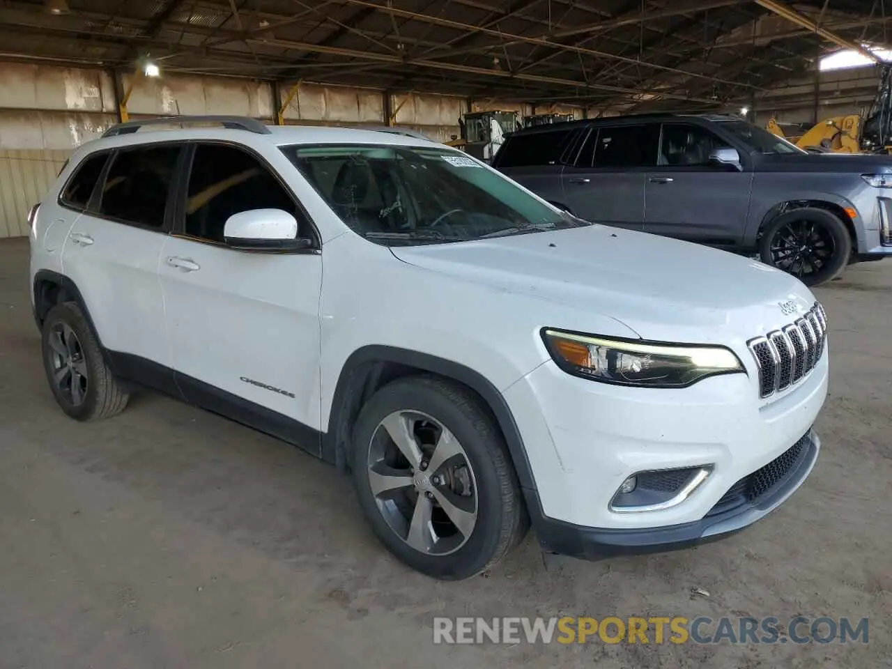 4 Photograph of a damaged car 1C4PJLDB7KD300607 JEEP GRAND CHER 2019
