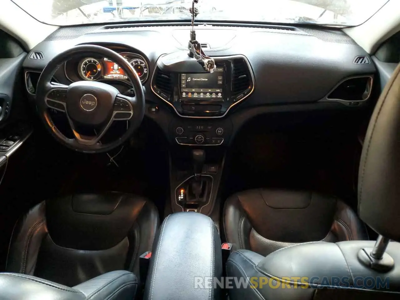 8 Photograph of a damaged car 1C4PJLDB7KD300607 JEEP GRAND CHER 2019