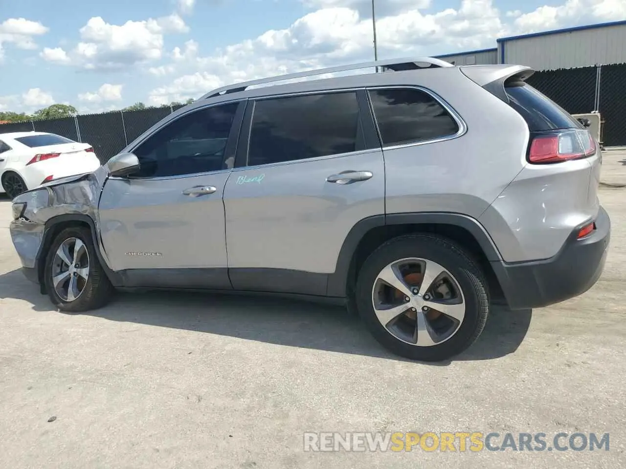 2 Photograph of a damaged car 1C4PJLDB7KD438616 JEEP GRAND CHER 2019