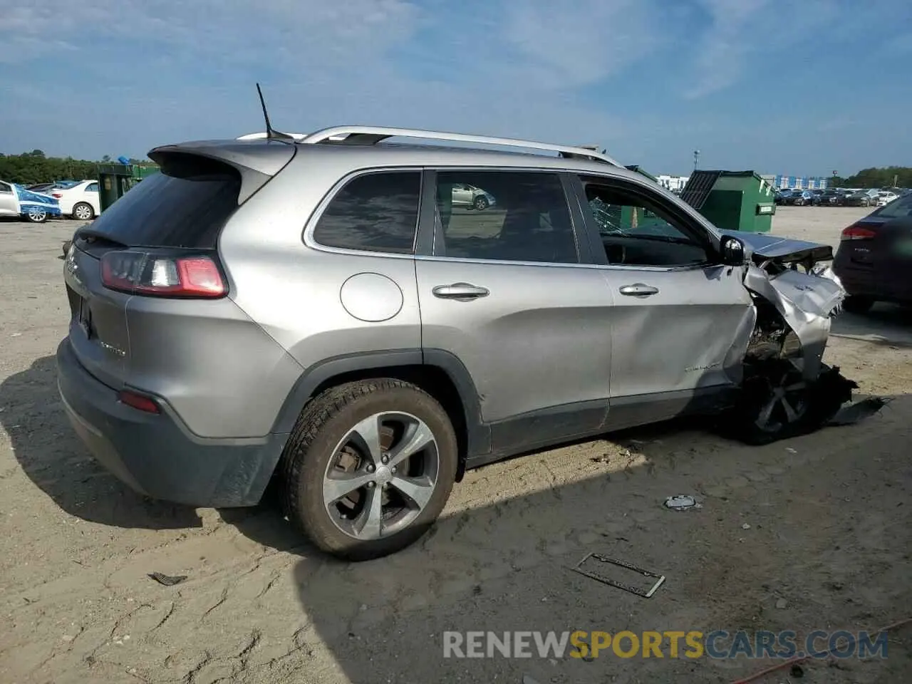 3 Photograph of a damaged car 1C4PJLDB8KD348018 JEEP GRAND CHER 2019