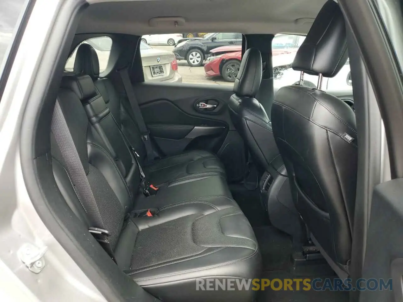 11 Photograph of a damaged car 1C4PJLDBXKD302576 JEEP GRAND CHER 2019