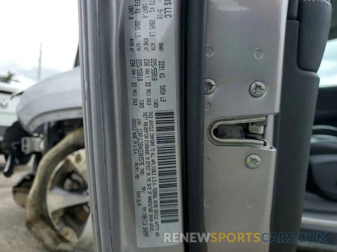 13 Photograph of a damaged car 1C4PJLDBXKD302576 JEEP GRAND CHER 2019