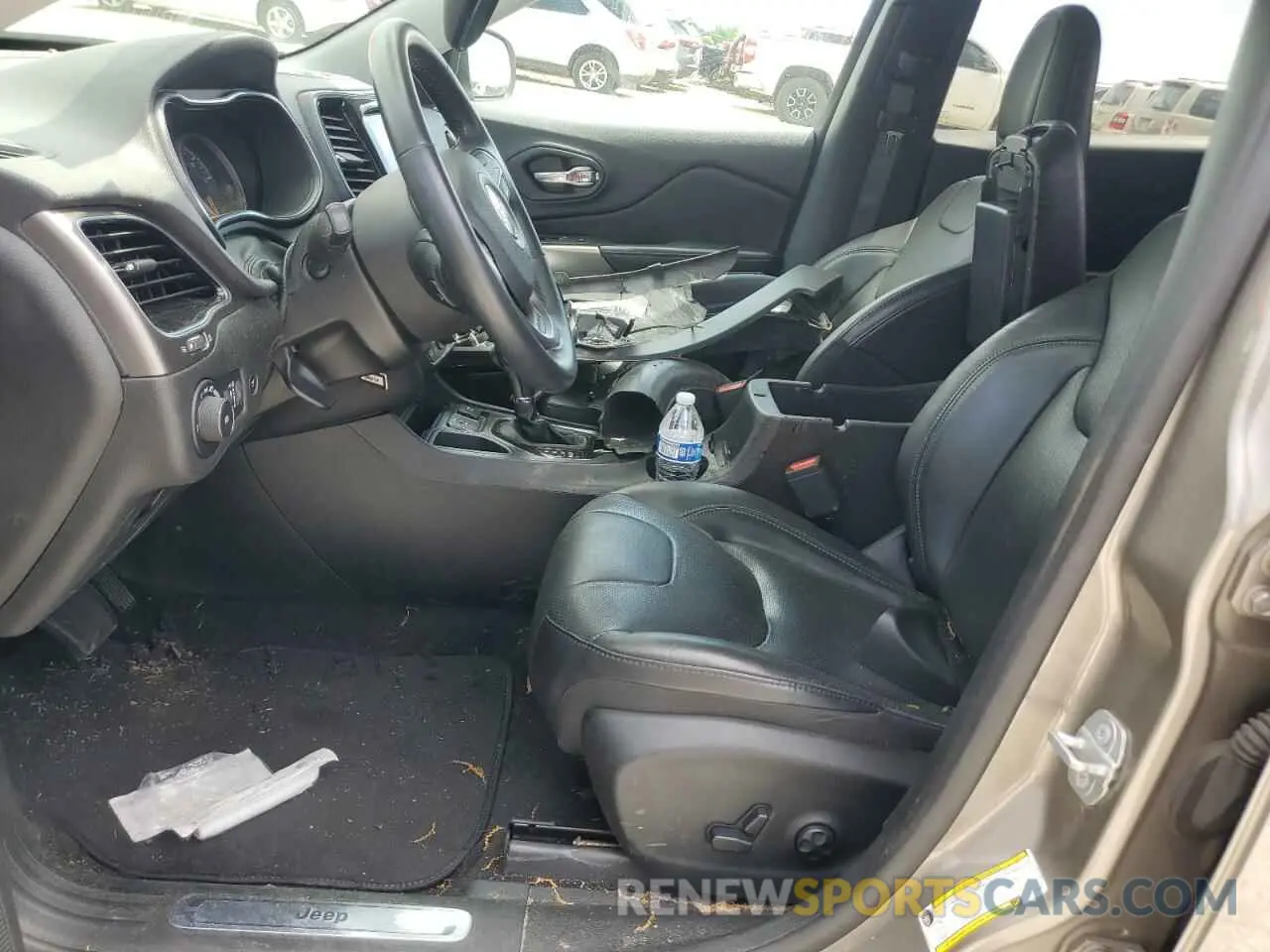 7 Photograph of a damaged car 1C4PJLDX3KD270890 JEEP GRAND CHER 2019