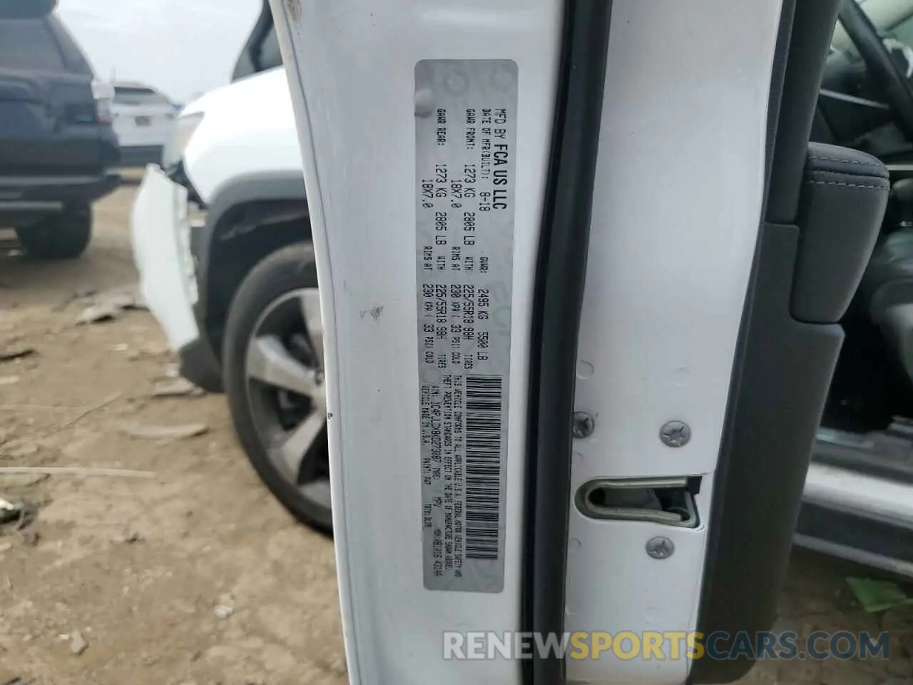 13 Photograph of a damaged car 1C4PJLDX8KD273087 JEEP GRAND CHER 2019