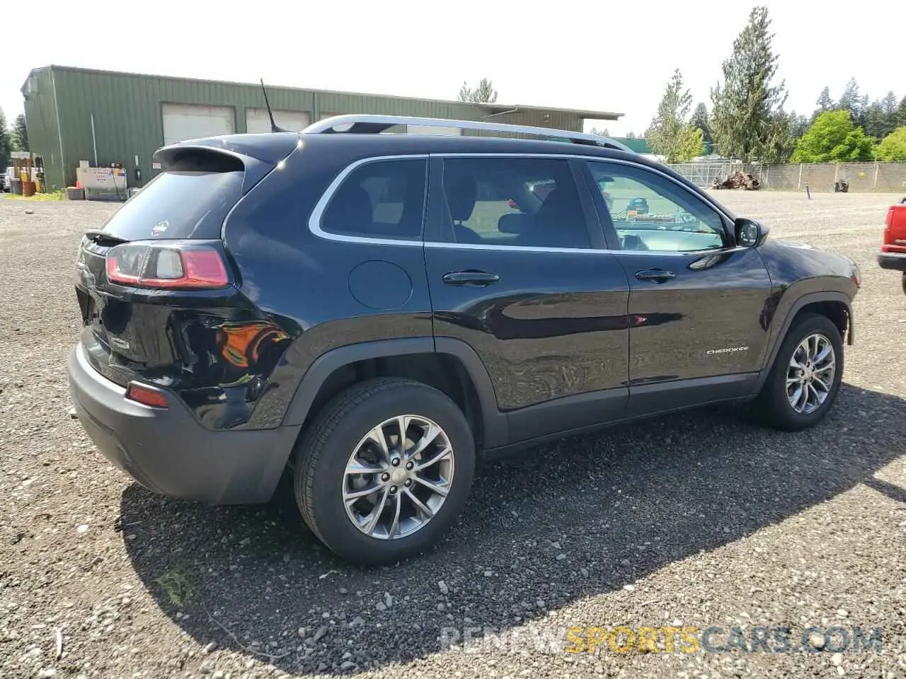 3 Photograph of a damaged car 1C4PJLLB0KD143293 JEEP GRAND CHER 2019