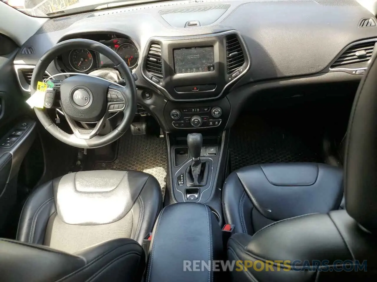 8 Photograph of a damaged car 1C4PJLLB0KD143293 JEEP GRAND CHER 2019