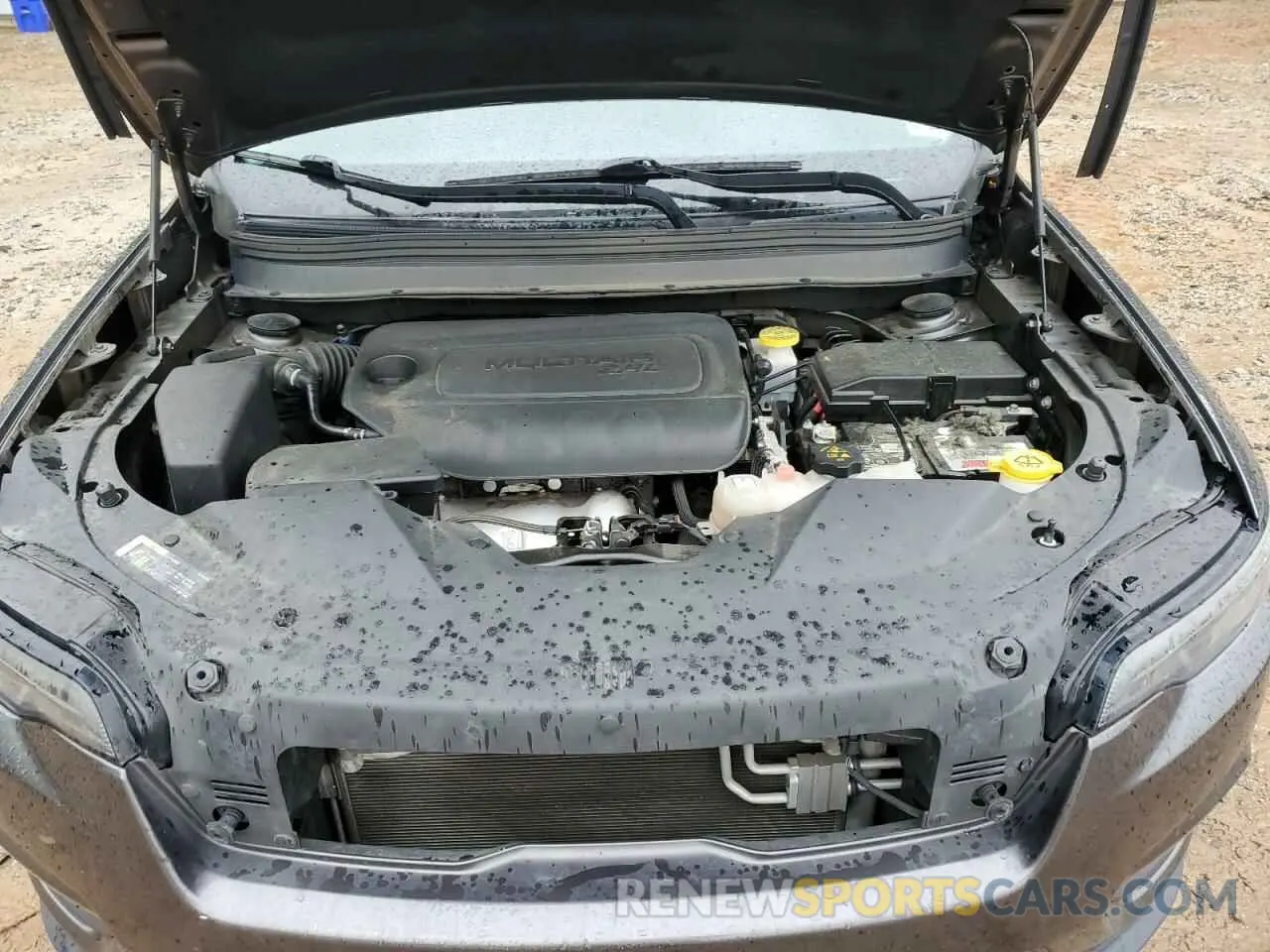 14 Photograph of a damaged car 1C4PJLLB0KD305214 JEEP GRAND CHER 2019