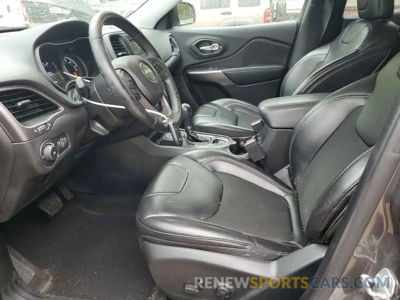7 Photograph of a damaged car 1C4PJLLB0KD305214 JEEP GRAND CHER 2019