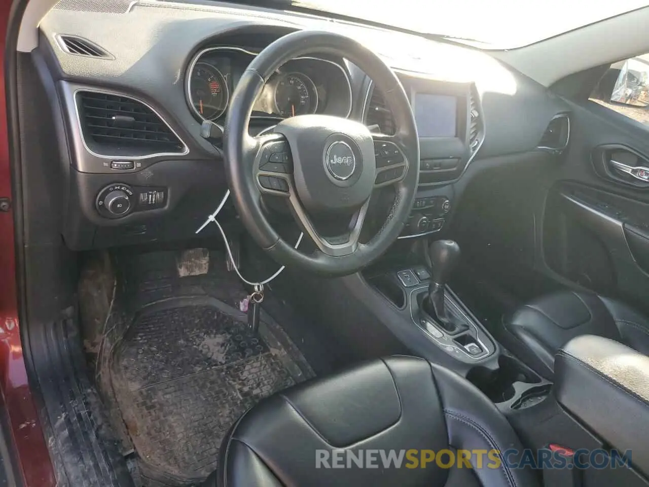 8 Photograph of a damaged car 1C4PJLLB0KD485391 JEEP GRAND CHER 2019