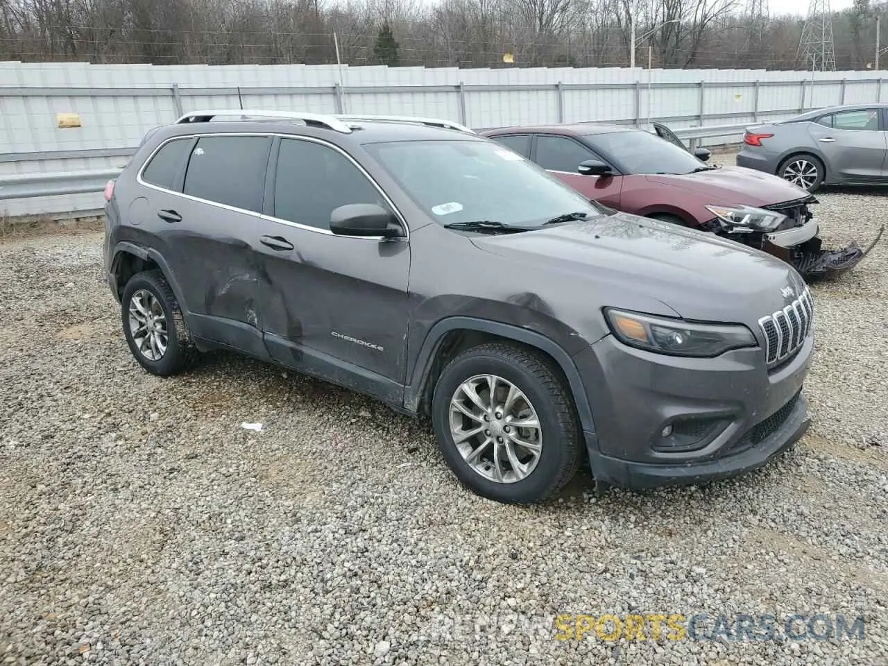 4 Photograph of a damaged car 1C4PJLLB1KD247758 JEEP GRAND CHER 2019