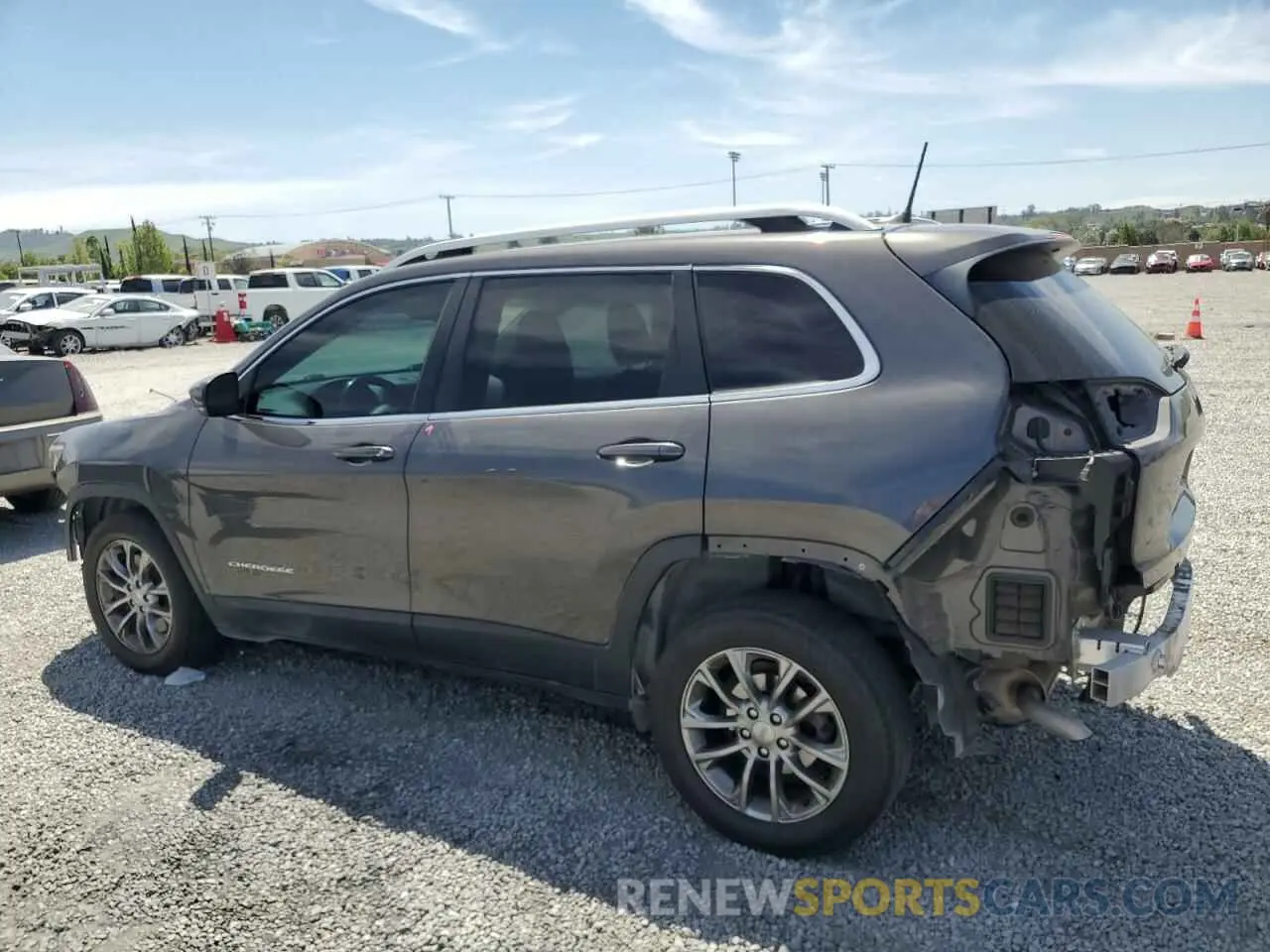 2 Photograph of a damaged car 1C4PJLLB1KD262597 JEEP GRAND CHER 2019